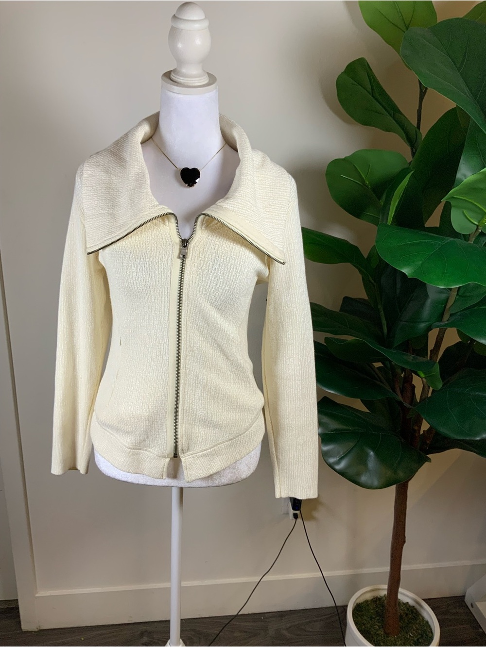 NIC+ZOE Cream Zip-Up Knit Jacket with Wide Collar